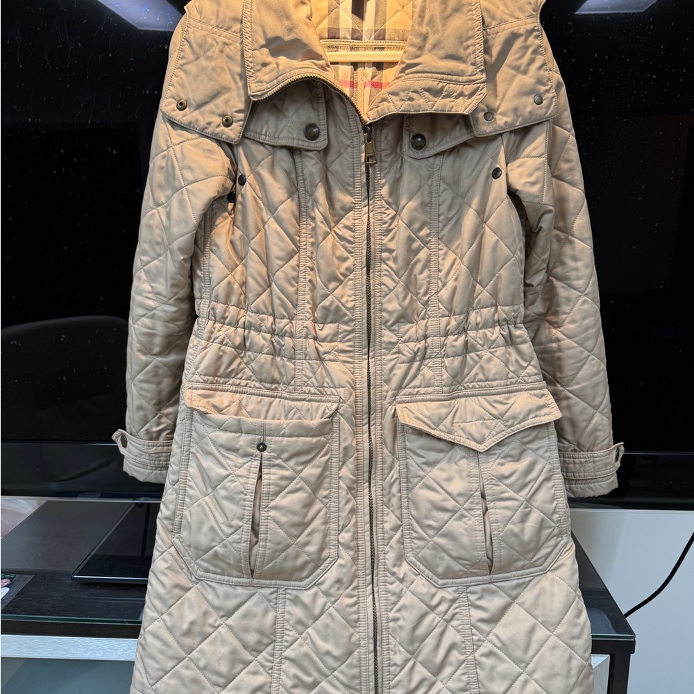 Burberry Beige Quilted Trench Coat with Signature Plaid Lining - Picture 3 of 4